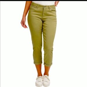 Calvin Klein cropped jeans size 4 (jn1)